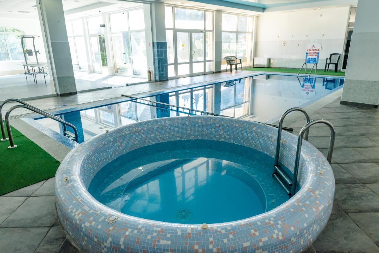 Aurora Hotel 3*