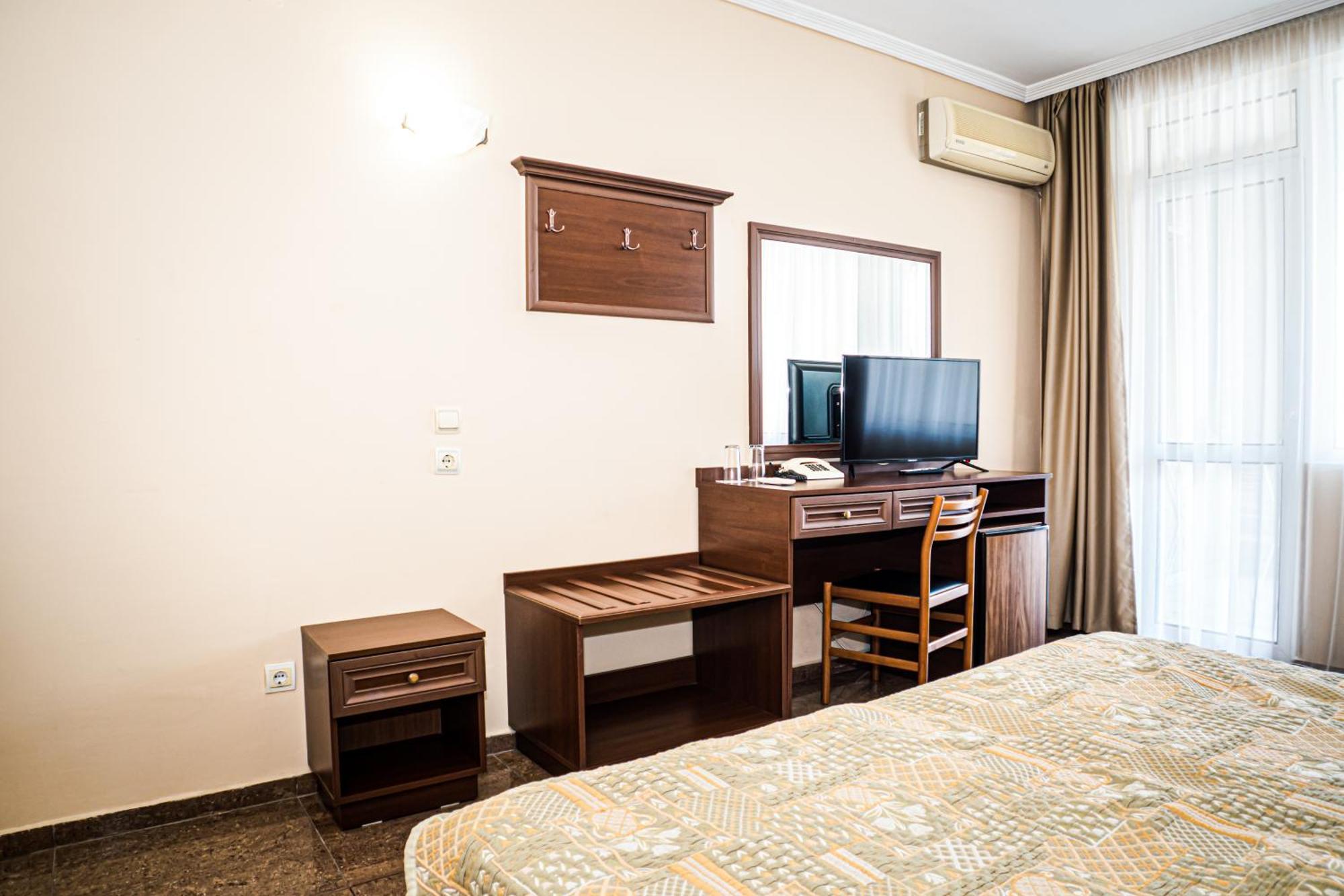 Hotel Aurora 3*